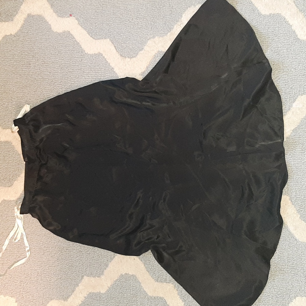 🗽 Liz Claiborne Black A-Line Skirt